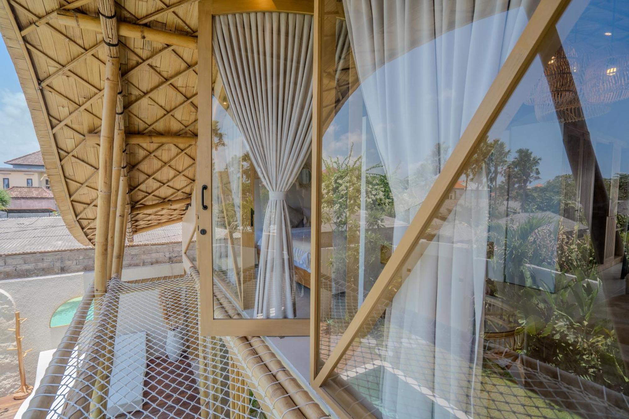Villa Sunset Bamboo - 3Br Villa In Kerobokan Exteriér fotografie