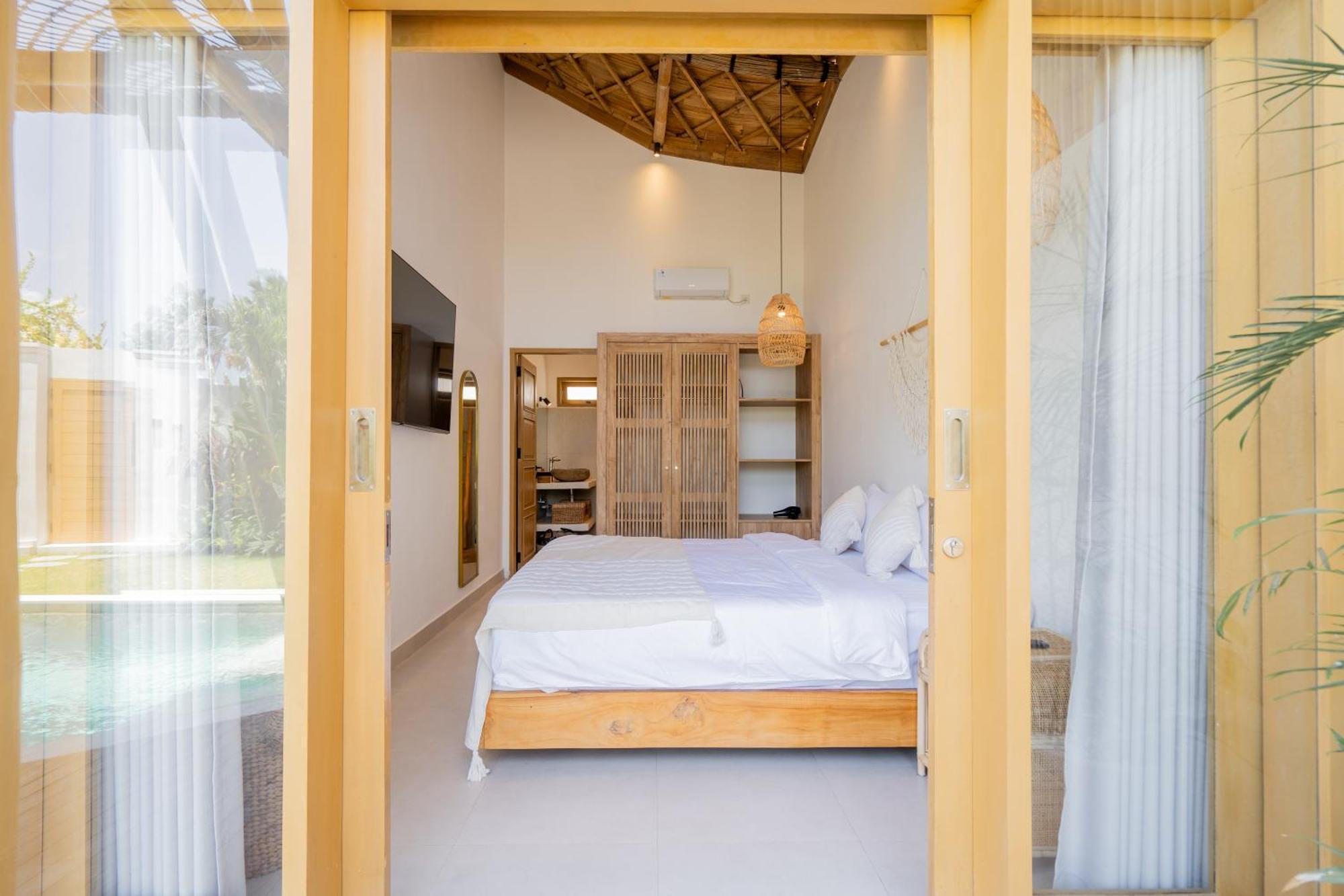 Villa Sunset Bamboo - 3Br Villa In Kerobokan Exteriér fotografie